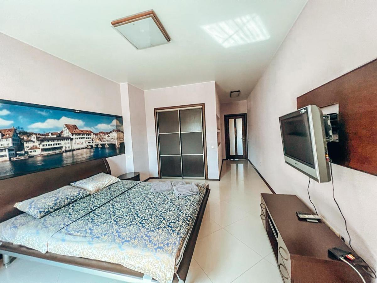 Cozy Apartments On The Left Bank Kiev Exterior foto