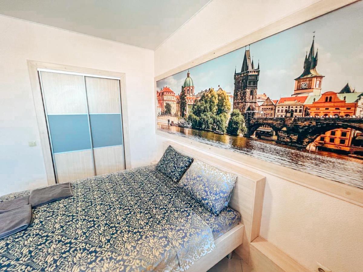 Cozy Apartments On The Left Bank Kiev Exterior foto